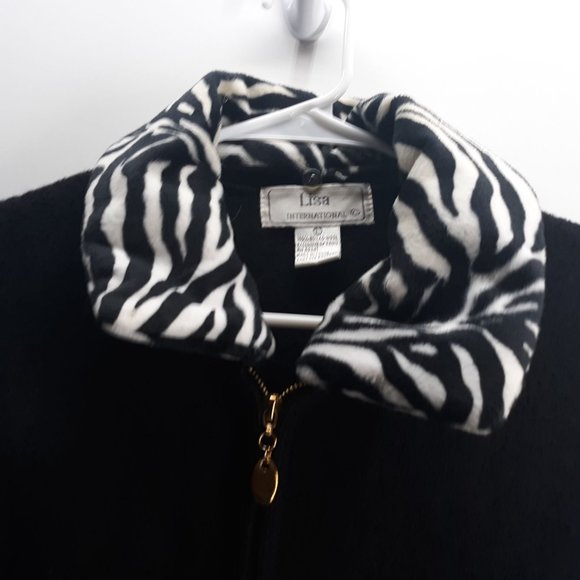 Lisa International Womens Size Large 100% Boiled Wool Full Zip Black Zebra Vest - Picture 12 of 12